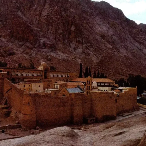 Αγία Αικατερίνη: Η Ζωή, Το Μαρτύριο Και Η Παρακαταθήκη Της Προστάτιδας Της Ιεράς Μονής Σινά.