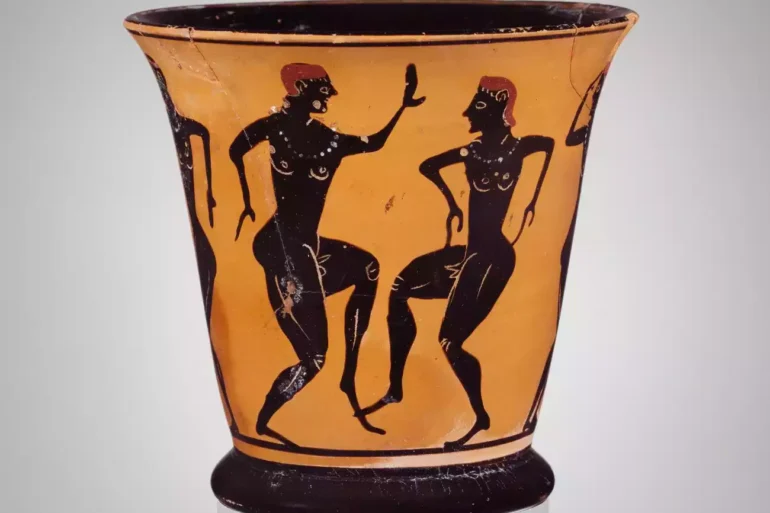 Αττική Εφηβεία: Νέοι Αθηναίοι Αθλούνται Στην Παλαίστρα. Παράσταση Σε Αρχαίο Αττικό Αγγείο.