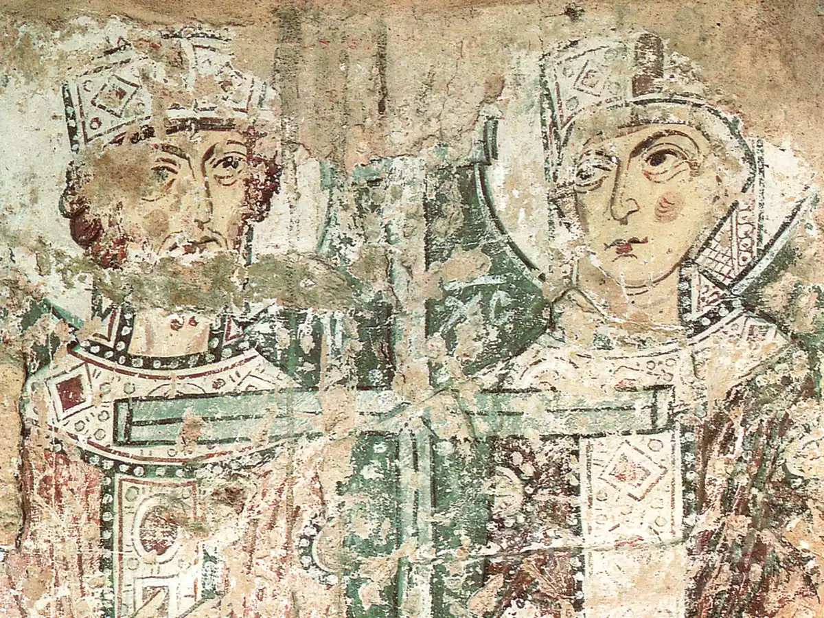 Affresco Bizantino Di Costantino Ed Elena Nella Santa Sofia Di Novgorod 9 Dettaglio Di Affresco Bizantino: I Volti Di Costantino Ed Elena, Le Corone