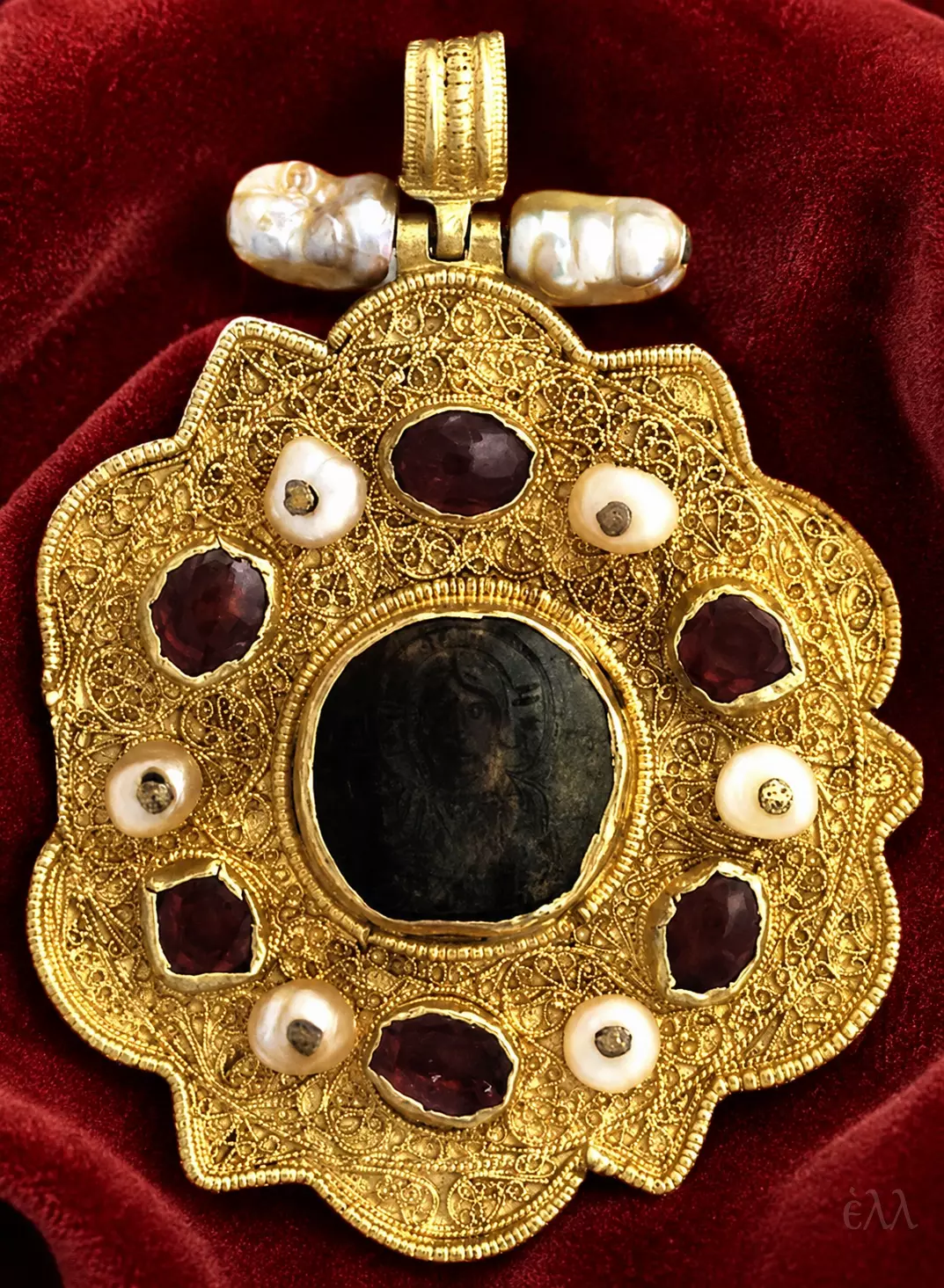 Vatopedi Christ Pantokrator Enkolpion With Green Jasper Cameo And Gold Filigree
