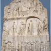 Μαρμάρινο ανάγλυφο με την αποθέωση του Ομήρου, εμπνευσμένο από τα ομηρικά έπη, με τον Δία, τις Μούσες και τον ένθρονο ποιητή